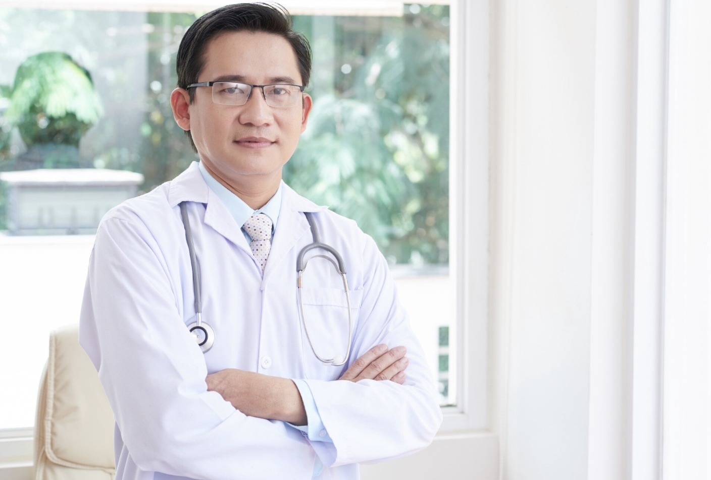 Woman says she finds male doctors in Singapore to be more caring than female doctors